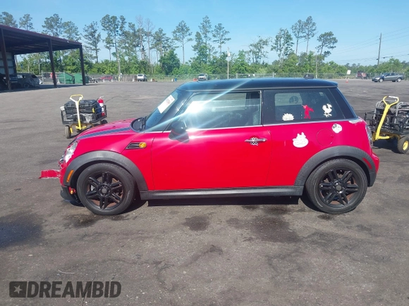 2013 MINI Hardtop with VIN WMWSU3C58DT683041, listed as a IAAI auction lot 42162366 with 76,724 mi miles and . Bid and sale history available at DreamBid. Image 14.