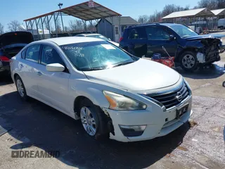 2014 Nissan Altima SV with VIN 1N4AL3AP1EN349712, listed as a IAAI auction lot 41826856 with 149,101 mi miles and . Bid and sale history available at carsss.com. Image 1.
