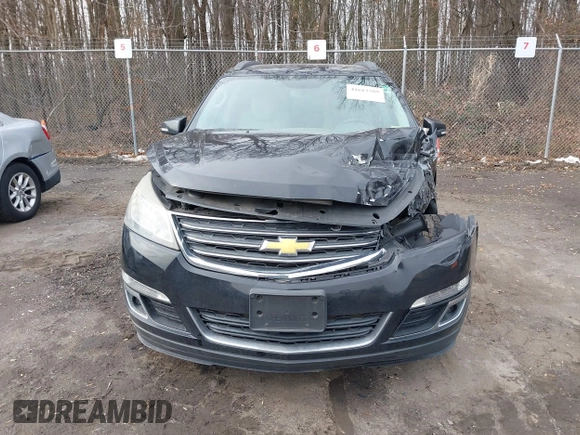 2015 Chevrolet Traverse LT с VIN 1GNKRHKD5FJ211296, выставлен на аукционе IAAI как лот 41613389 с пробегом Не указан миль и . История ставок и продаж доступна на DreamBid. Изображение 12.