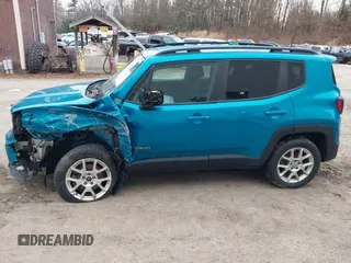 2020 Jeep Renegade Latitude with VIN ZACNJBBB7LPL94542, listed as a IAAI auction lot 41153749 with 67,706 mi miles. Bid and sale history available at carsss.com. Image 14.