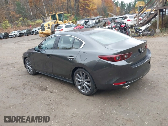 2024 Mazda 3 S Preferred z VIN 3MZBPACM7RM431371, wystawiony jako IAAI lot #40676189 z przebiegiem 276 mil mil oraz . Historia ofert i sprzedaży dostępna na DreamBid. Obrazek 3.