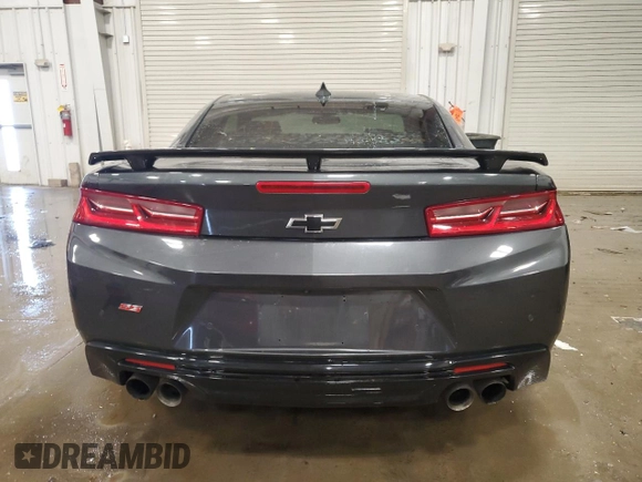 2018 Chevrolet Camaro 2SS z VIN 1G1FH1R71J0190264, wystawiony jako Copart lot #41827695 z przebiegiem 91 749 mil mil oraz Szkoda całkowita • Salvage title. Historia ofert i sprzedaży dostępna na DreamBid. Obrazek 6.