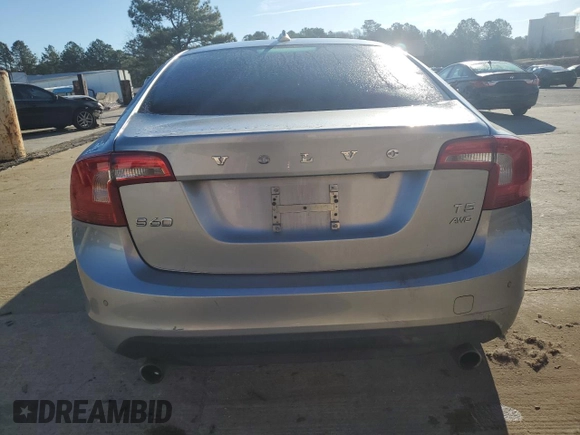 2013 Volvo S60 T5 with VIN YV1612FH8D2185774, listed as a Copart auction lot 46322195 with 60,560 mi miles and Salvage Title. Bid and sale history available at carsss.com. Image 6.