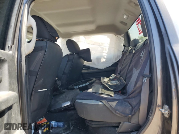 2021 Ram 1500 Tradesman с VIN 3C6RR7KT5MG615049, выставлен на аукционе Copart как лот 56484455 с пробегом Не указан миль и На запчасти • Non repairable. История ставок и продаж доступна на DreamBid. Изображение 10.