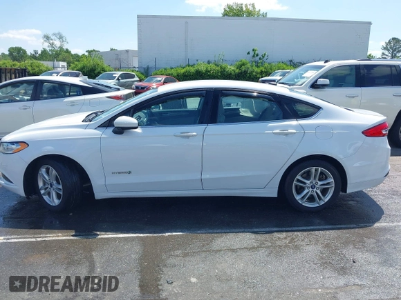 2018 Ford Fusion S z VIN 3FA6P0UU1JR204607, wystawiony jako IAAI lot #41985269 z przebiegiem 116 517 mil mil oraz . Historia ofert i sprzedaży dostępna na DreamBid. Obrazek 14.