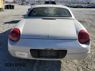 2005 Ford Thunderbird 50th Anniversary with VIN 1FAHP69A85Y106689, listed as a Copart auction lot 41338295 with 104,128 mi miles and Clean Title. Bid and sale history available at DreamBid. Image 6.