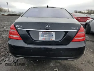 2012 Mercedes-Benz S 550 z VIN WDDNG9EB5CA435357, wystawiony jako Copart lot #49278995 z przebiegiem 91 672 mil mil oraz Szkoda całkowita • Salvage title. Historia ofert i sprzedaży dostępna na DreamBid. Obrazek 6.
