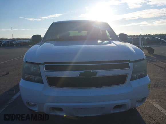 2010 Chevrolet Tahoe LT z VIN 1GNUKBE01AR120491, wystawiony jako IAAI lot #41090004 z przebiegiem 160 470 mil mil oraz . Historia ofert i sprzedaży dostępna na DreamBid. Obrazek 12.