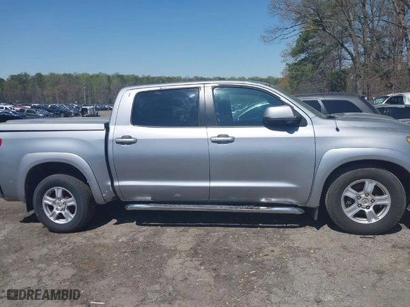 2007 Toyota Tundra LTD with VIN 5TBEV58167S468641, listed as a IAAI auction lot 41864202 with 234,357 mi miles. Bid and sale history available at carsss.com. Image 13.