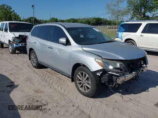 2014 Nissan Pathfinder SL with VIN 5N1AR2MN9EC673446, listed as a IAAI auction lot 39261668 with 125,419 mi miles and . Bid and sale history available at DreamBid. Image 1.