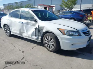 2012 Honda Accord EX-L z VIN 1HGCP3F85CA033356, wystawiony jako IAAI lot #41947647 z przebiegiem 205 699 mil mil oraz . Historia ofert i sprzedaży dostępna na DreamBid. Obrazek 1.