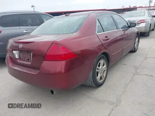 2006 Honda Accord EX-L с VIN 1HGCM56886A120998, выставлен на аукционе IAAI как лот 42329054 с пробегом 307 474 миль миль и . История ставок и продаж доступна на DreamBid. Изображение 4.