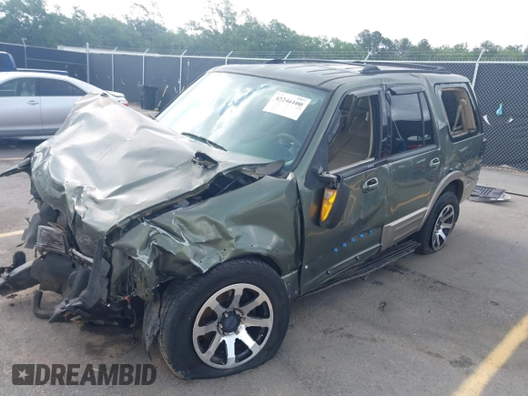 2004 Ford Expedition Eddie Bauer with VIN 1FMFU17L34LA50847, listed as a IAAI auction lot 42246100 with Not provided miles and . Bid and sale history available at DreamBid. Image 2.