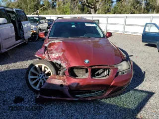 2011 BMW 3 Series 328i z VIN WBAPH7C57BE683468, wystawiony jako Copart lot #55508075 z przebiegiem 135 672 mil mil oraz Nie do naprawy • Non repairable. Historia ofert i sprzedaży dostępna na DreamBid. Obrazek 5.