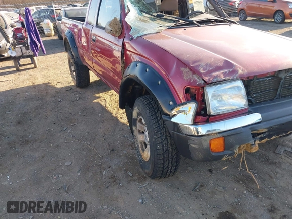 1998 Toyota Tacoma with VIN 4TAWN72NXWZ086401, listed as a IAAI auction lot 41697766 with Not Provided miles and . Bid and sale history available at DreamBid. Image 14.