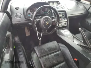 2005 Lamborghini Gallardo z VIN ZHWGU11S35LA02379, wystawiony jako Copart lot #75365184 z przebiegiem 23 102 mil mil oraz Nie do naprawy. Historia ofert i sprzedaży dostępna na DreamBid. Obrazek 8.