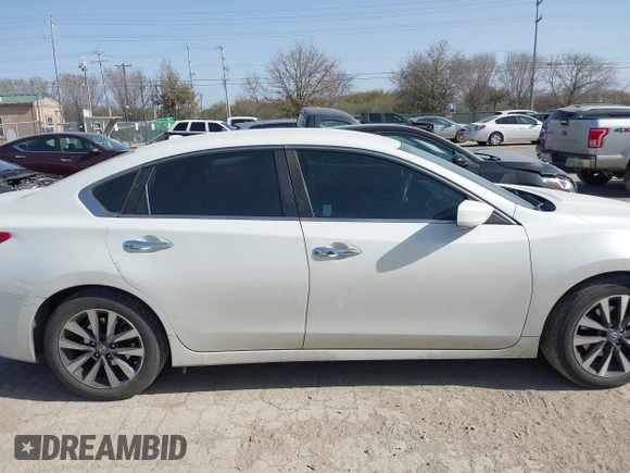 2017 Nissan Altima SV with VIN 1N4AL3APXHC188261, listed as a IAAI auction lot 41719138 with 180,797 mi miles and . Bid and sale history available at DreamBid. Image 13.