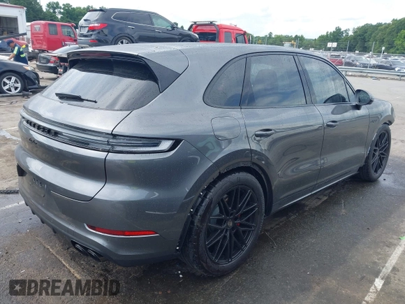 2025 Porsche Cayenne with VIN WP1AM2AY7SDA27408, listed as a IAAI auction lot 42462860 with 2,910 mi miles and . Bid and sale history available at DreamBid. Image 4.