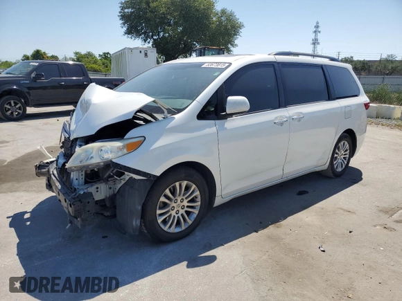 2015 Toyota Sienna XLE with VIN 5TDYK3DC1FS612491, listed as a Copart auction lot 53673815 with 169,306 mi miles and Salvage Title. Bid and sale history available at DreamBid. Image 1.
