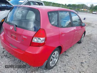 2007 Honda Fit с VIN JHMGD38427S819035, выставлен на аукционе IAAI как лот 42535842 с пробегом 343 103 миль миль и . История ставок и продаж доступна на DreamBid. Изображение 4.