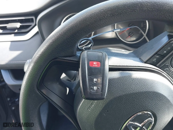 2022 Toyota RAV4 XLE with VIN 2T3W1RFVXNW201664, listed as a IAAI auction lot 41781586 with 59,236 mi miles. Bid and sale history available at carsss.com. Image 11.