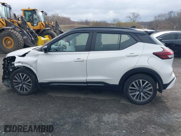 2021 Nissan Kicks SR z VIN 3N1CP5DV2ML492750, wystawiony jako IAAI lot #41918321 z przebiegiem 40 634 mil mil oraz . Historia ofert i sprzedaży dostępna na DreamBid. Obrazek 14.