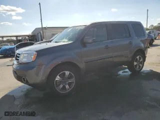 2015 Honda Pilot SE with VIN 5FNYF3H3XFB034782, listed as a Copart auction lot 88118935 with 95,756 mi miles and Salvage Title. Bid and sale history available at carsss.com. Image 1.
