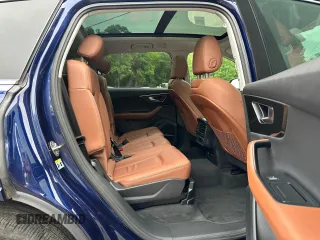 2021 Audi Q7 Premium Plus with VIN WA1LXAF7XMD013043, listed as a Copart auction lot 62890125 with 138,153 mi miles and Clean title. Bid and sale history available at DreamBid. Image 5.