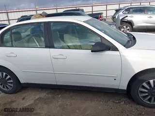2006 Chevrolet Malibu LS w/1LS with VIN 1G1ZS51F56F245473, listed as a IAAI auction lot 38654238 with 202,950 mi miles. Bid and sale history available at carsss.com. Image 13.