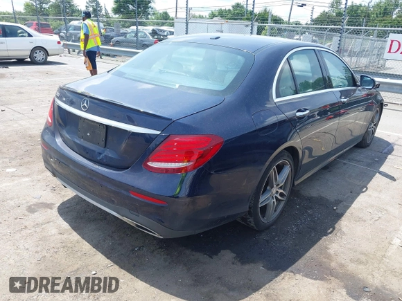 2017 Mercedes-Benz E 300 Luxury с VIN WDDZF4JB3HA155487, выставлен на аукционе IAAI как лот 42509860 с пробегом 103 974 миль миль и . История ставок и продаж доступна на DreamBid. Изображение 4.