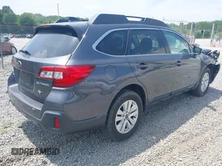 2018 Subaru Outback Premium с VIN 4S4BSAFC8J3285214, выставлен на аукционе IAAI как лот 42411047 с пробегом 95 081 миль миль и . История ставок и продаж доступна на DreamBid. Изображение 4.