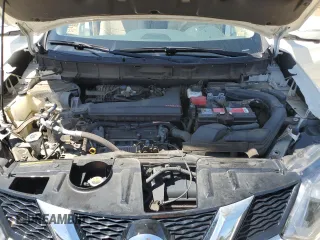 2015 Nissan Rogue SL z VIN 5N1AT2MVXFC790701, wystawiony jako Copart lot #57728525 z przebiegiem 97 522 mil mil oraz Szkoda całkowita • Salvage title. Historia ofert i sprzedaży dostępna na DreamBid. Obrazek 12.