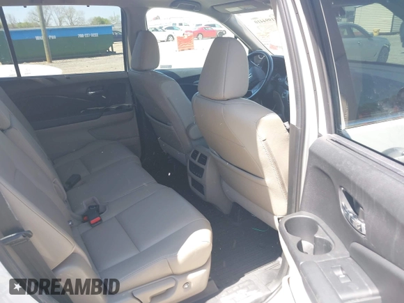 2019 Honda Pilot EX-L with VIN 5FNYF5H57KB038019, listed as a IAAI auction lot 41994410 with 126,738 mi miles and . Bid and sale history available at carsss.com. Image 8.