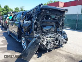 2015 GMC Yukon XL Denali with VIN 1GKS2JKJ9FR244754, listed as a IAAI auction lot 39706952 with 94,917 mi miles. Bid and sale history available at carsss.com. Image 3.