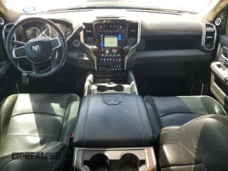 2019 Ram 2500 Laramie z VIN 3C6UR5NL2KG593602, wystawiony jako Copart lot #50212095 z przebiegiem 123 811 mil mil oraz Szkoda całkowita • Salvage title. Historia ofert i sprzedaży dostępna na DreamBid. Obrazek 8.