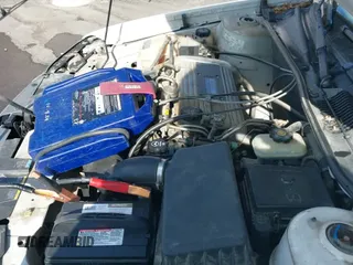 2004 Chevrolet Malibu Classic z VIN 1G1ND52F54M599218, wystawiony jako IAAI lot #42125417 z przebiegiem 66 228 mil mil oraz . Historia ofert i sprzedaży dostępna na DreamBid. Obrazek 13.