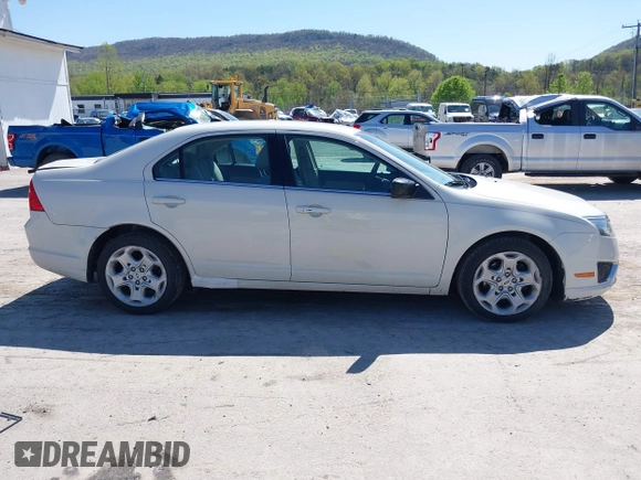 2011 Ford Fusion SE with VIN 3FAHP0HA5BR265484, listed as a IAAI auction lot 42095227 with 81,664 mi miles. Bid and sale history available at carsss.com. Image 13.