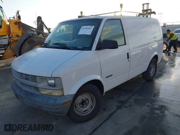 1998 Chevrolet Astro Cargo z VIN 1GCDM19W4WB133439, wystawiony jako IAAI lot #41456062 z przebiegiem 310 476 mil mil oraz . Historia ofert i sprzedaży dostępna na DreamBid. Obrazek 18.