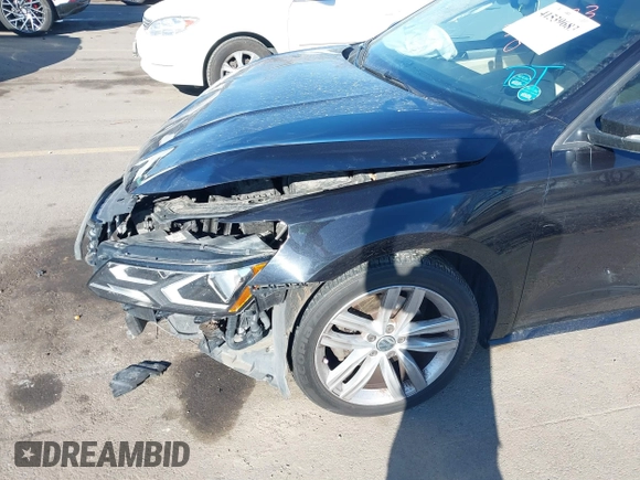2019 Volkswagen Passat 2.0T Wolfsburg Edition with VIN 1VWLA7A32KC012841, listed as a IAAI auction lot 41539683 with 75,897 mi miles. Bid and sale history available at carsss.com. Image 6.