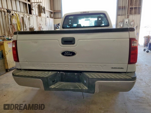 2013 Ford F-250 XL with VIN 1FT7X2B67DEA09021, listed as a Copart auction lot 59056545 with 294,875 mi miles and Clean title. Bid and sale history available at DreamBid. Image 6.