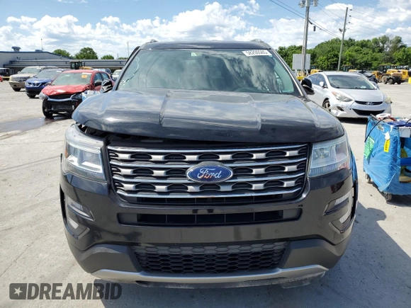 2017 Ford Explorer XLT z VIN 1FM5K8D84HGD52317, wystawiony jako Copart lot #58200565 z przebiegiem 111 962 mil mil oraz Szkoda całkowita • Salvage title. Historia ofert i sprzedaży dostępna na DreamBid. Obrazek 5.