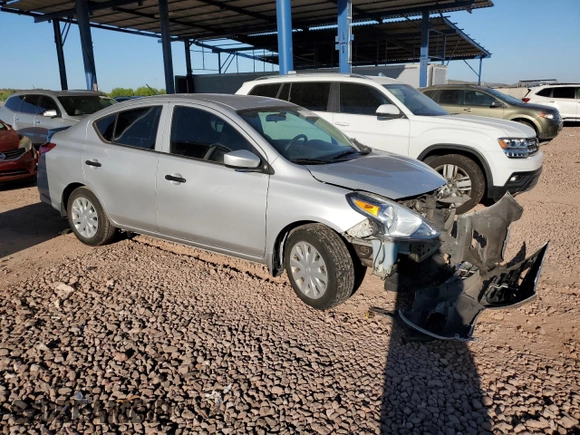 2016 Nissan Versa S with VIN 3N1CN7AP3GL895017, listed as a Copart auction lot 61788065 with 85,953 mi miles and Salvage title. Bid and sale history available at DreamBid. Image 4.