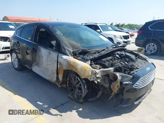 2018 Ford Focus Titanium с VIN 1FADP3N21JL289677, выставлен на аукционе IAAI как лот 42183812 с пробегом Не указан миль и . История ставок и продаж доступна на DreamBid. Изображение 1.