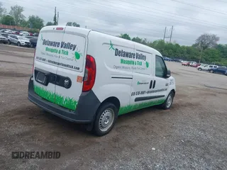 2016 Ram ProMaster City Cargo Tradesman z VIN ZFBERFAT7G6B26912, wystawiony jako IAAI lot #42202902 z przebiegiem 81 553 mil mil oraz . Historia ofert i sprzedaży dostępna na DreamBid. Obrazek 4.