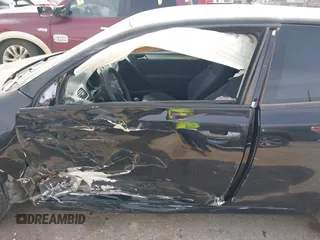 2011 Volkswagen Golf с VIN WVWAA7AJ6BW265135, выставлен на аукционе IAAI как лот 41911257 с пробегом 186 091 миль миль и . История ставок и продаж доступна на DreamBid. Изображение 14.