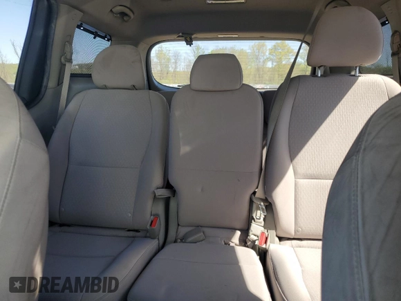 2016 Kia Sedona LX with VIN KNDMB5C11G6142216, listed as a Copart auction lot 55153245 with 124,767 mi miles and Clean Title. Bid and sale history available at DreamBid. Image 10.