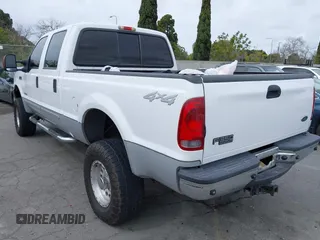 2003 Ford F-350 XL z VIN 1FTSW31P53ED77760, wystawiony jako IAAI lot #41656643 z przebiegiem 176 489 mil mil oraz . Historia ofert i sprzedaży dostępna na DreamBid. Obrazek 3.