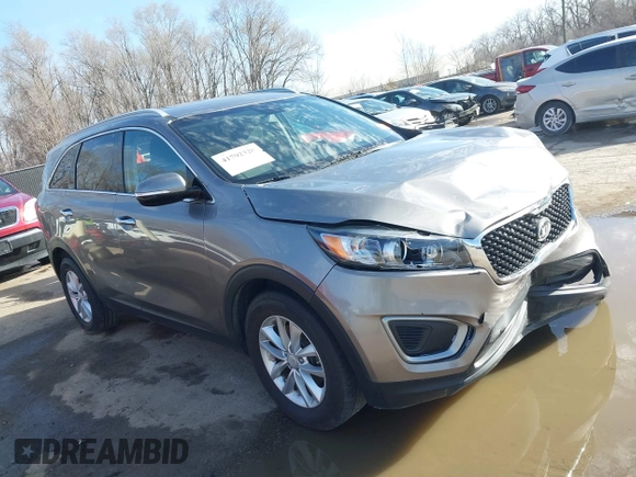 2017 Kia Sorento LX with VIN 5XYPG4A33HG268167, listed as a IAAI auction lot 41792320 with 74,528 mi miles. Bid and sale history available at carsss.com. Image 1.