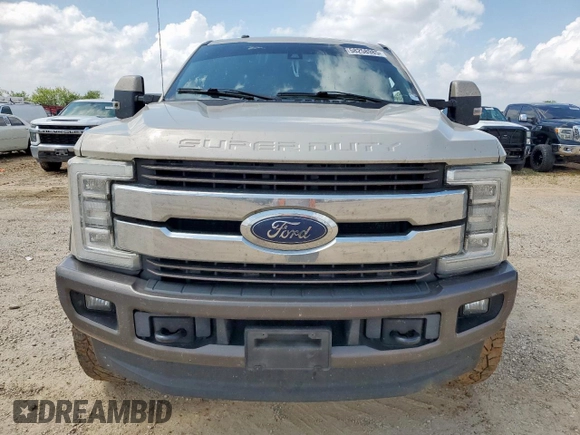 2017 Ford F-250 Lariat with VIN 1FT7W2BT4HEE31276, listed as a Copart auction lot 58258985 with 287,839 mi miles and Salvage title. Bid and sale history available at DreamBid. Image 5.