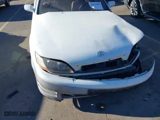 1996 Lexus ES 300 with VIN JT8BF12G2T0163288, listed as a IAAI auction lot 41371907 with 357,687 mi miles. Bid and sale history available at carsss.com. Image 6.